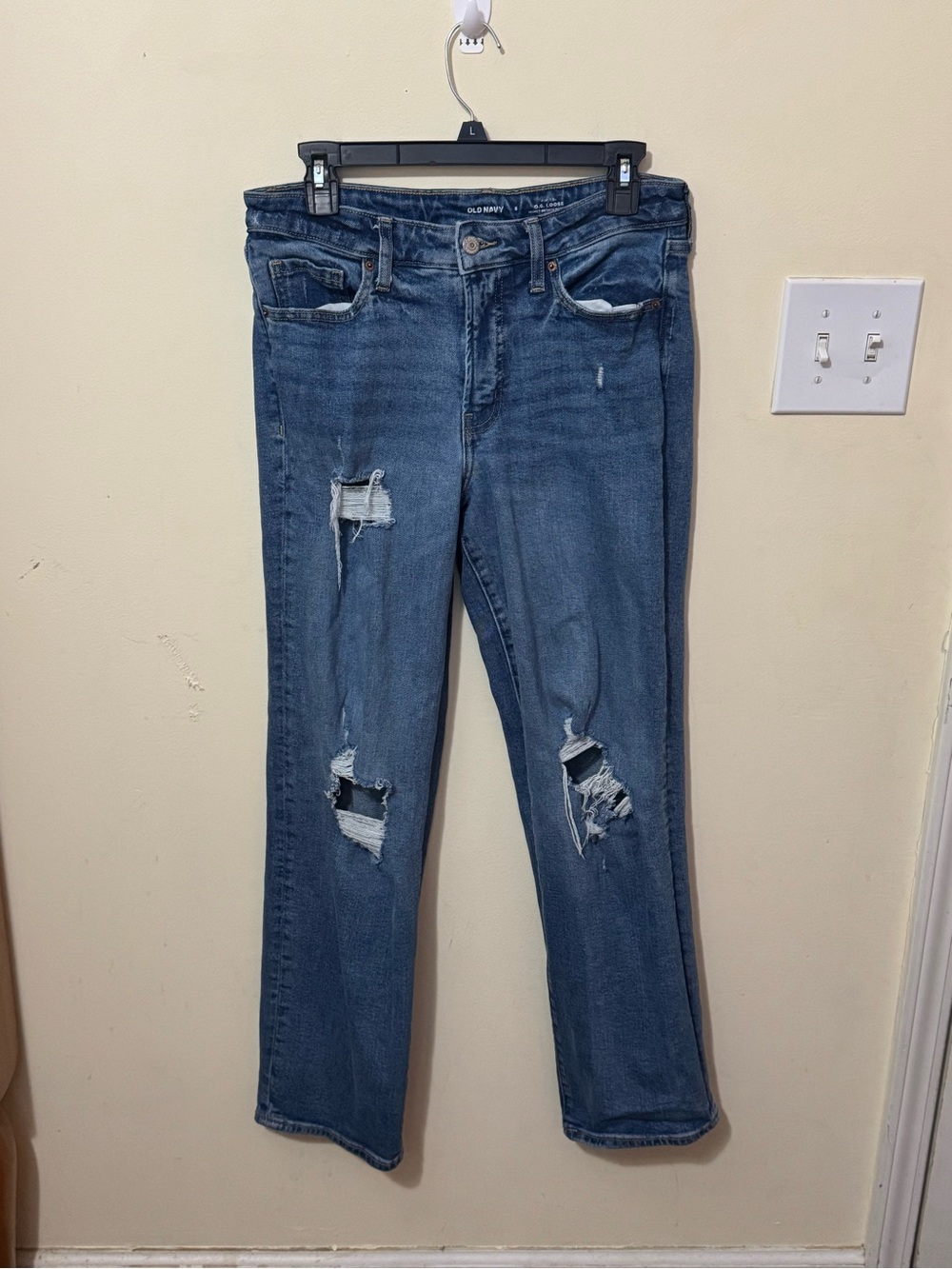 Old Navy Women's Distressed Straight-Leg Jeans - Dark Blue Wash